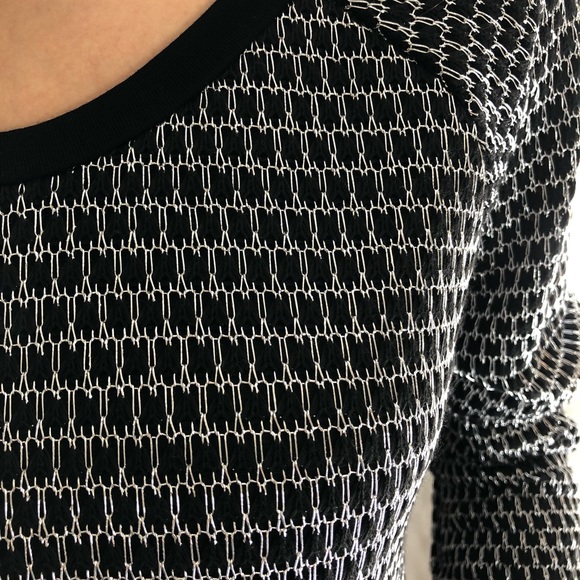 Solddd Outtt - Picture 3 of 6